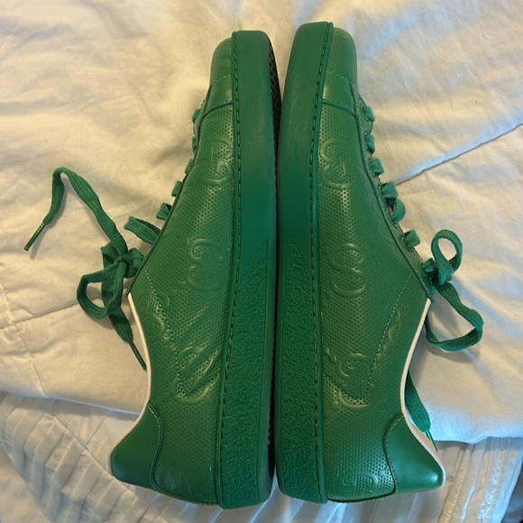 Classy Green Mens Gucci Sneakers - Picture 5 of 5